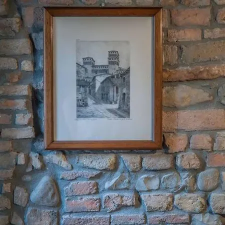 La Finestra Sul Piazzale Apartment *